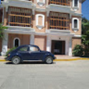 Meet your Posher, Karen e.